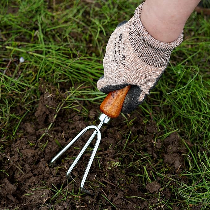 Hand Cultivator Garden Tool 3 Claws - Heavy Duty Japanese Steel with Wood Handle - Manual Small Hand Rake Tiller for Weeding, Digging, Cultivating and Aerating Soil - Made in Japan