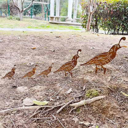 5PCS Rusty Quail Family Decorative Garden Stakes, Metal Birds Yard Decor, Bird Lover Gifts for Women Mom Grandma Wife, Metal Birds Statues Garden Sculptures and Yard Art, Patio, Lawn Ornaments